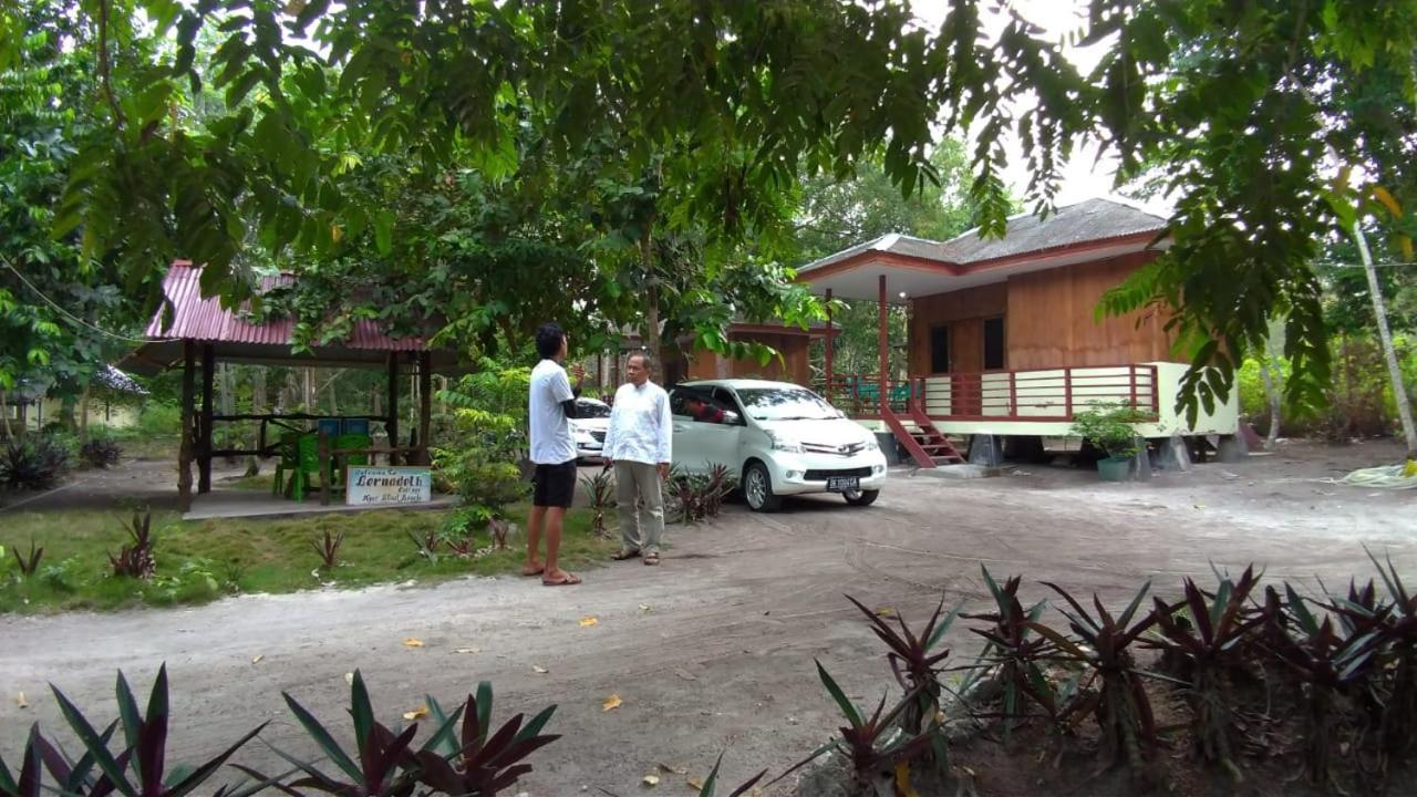 Bernadeth Cottage Kei Sathean Екстер'єр фото